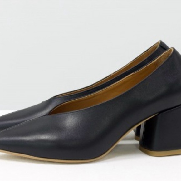 Handcrafted shoes - Picture 6 of 9